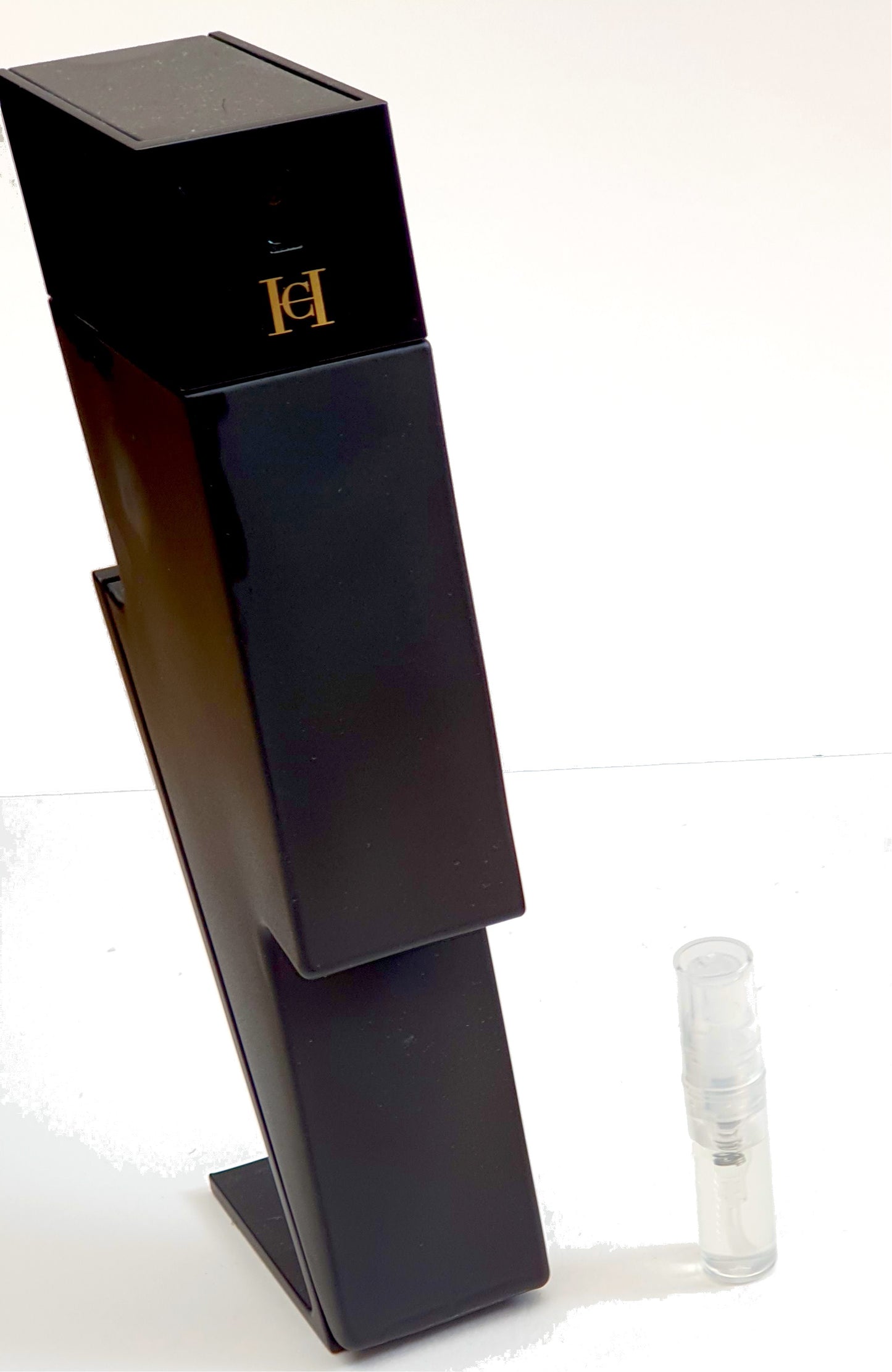 Carolina Herrera Bad Boy EDP SAMPLE